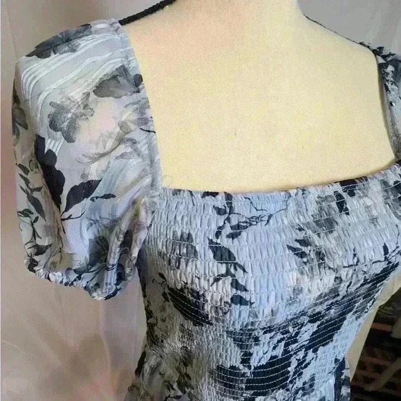 NWT - Francesca's Light Blue Flowered Dress with Elastic Bodice Dress (Size L) - Picture 7 of 9